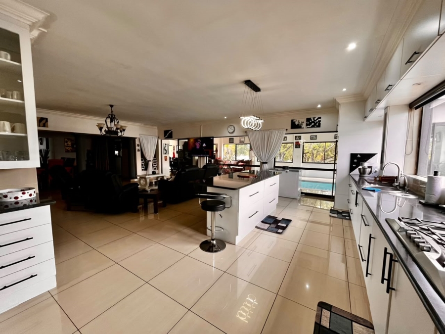 4 Bedroom Property for Sale in Buffelsfontein A H North West